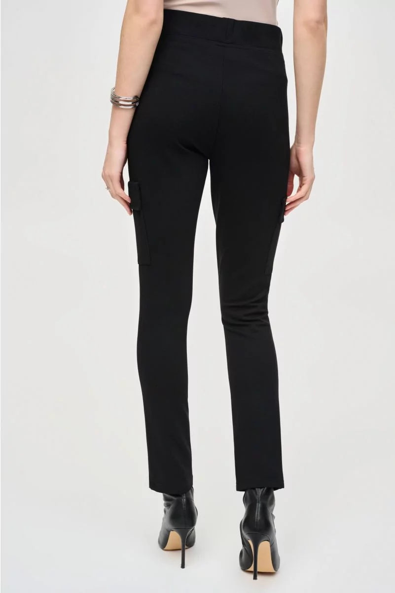 Pantalón cargo de corte slim negro